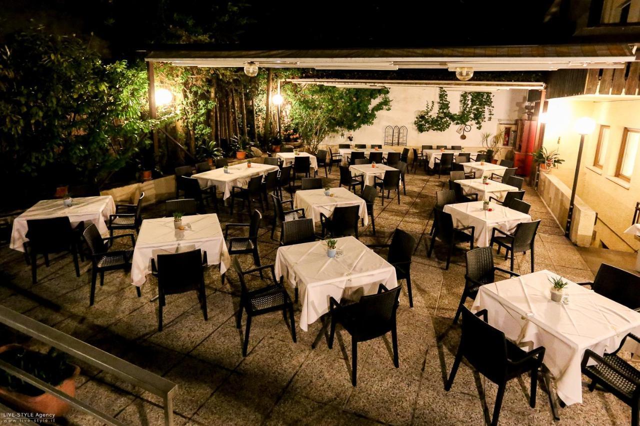 Hotel Alexandres 아피아노 술라 스트라다 델 비노 외부 사진
